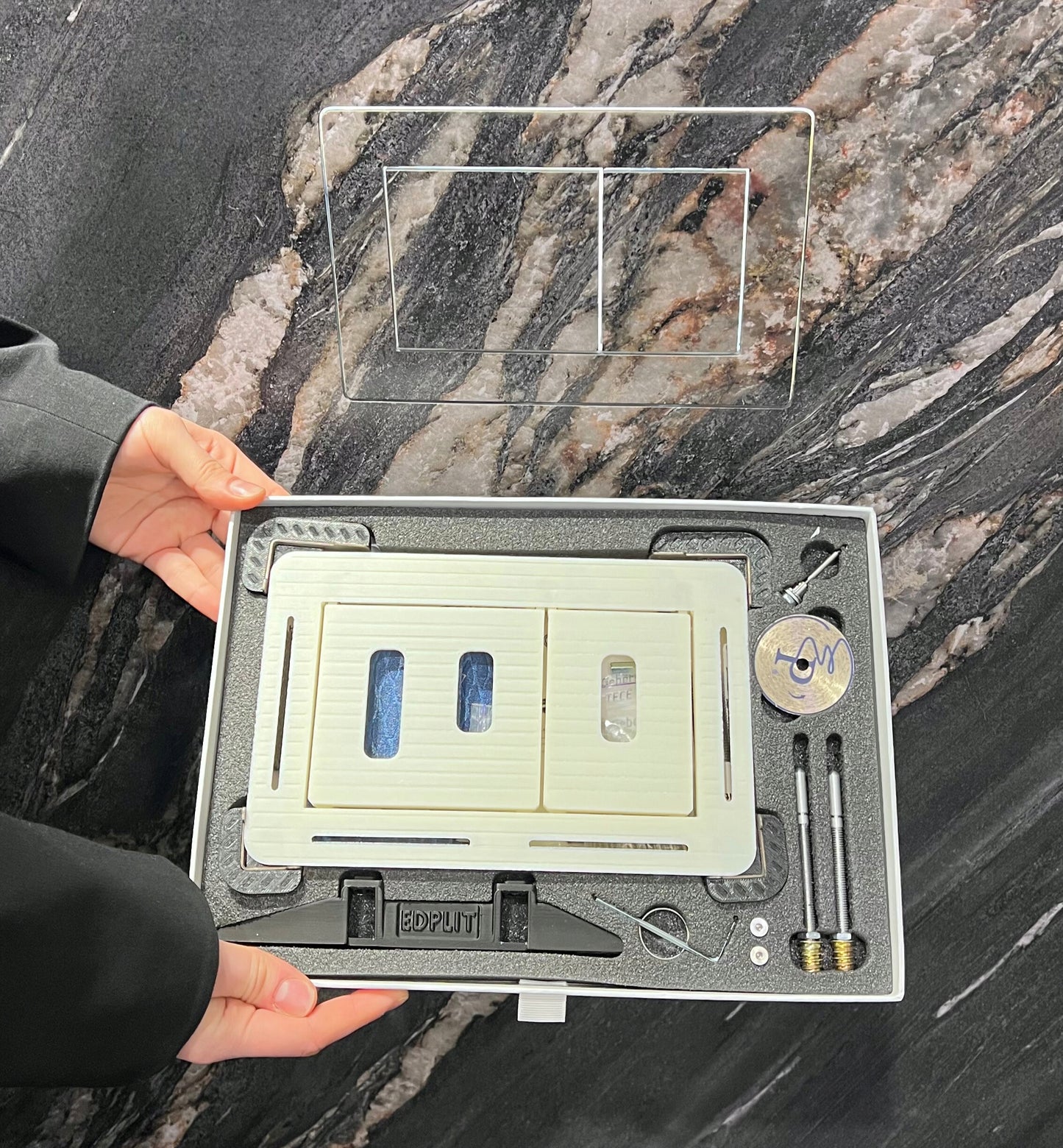 Concealed flush button